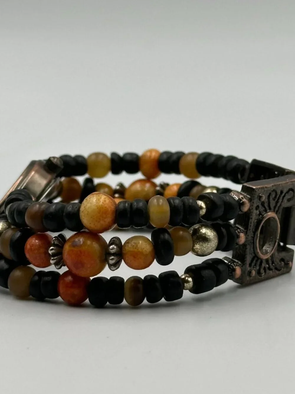 3/$30 Fiera Watch Women Brass Tone Black Beaded Wooden Band New Battery 6.5”
